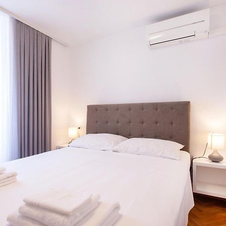 Apartmaji Pri Perotu Изола Экстерьер фото