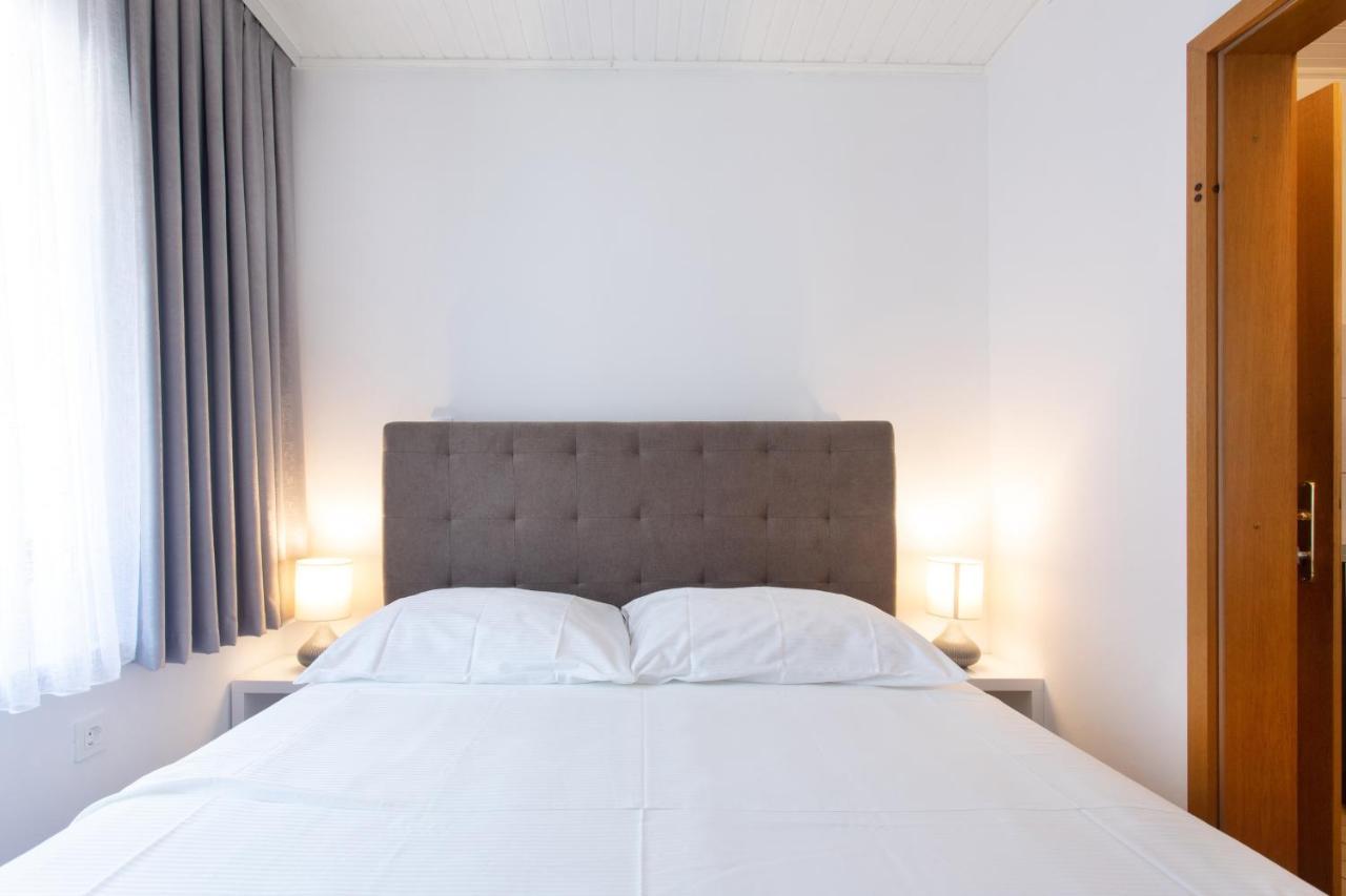 Apartmaji Pri Perotu Изола Экстерьер фото