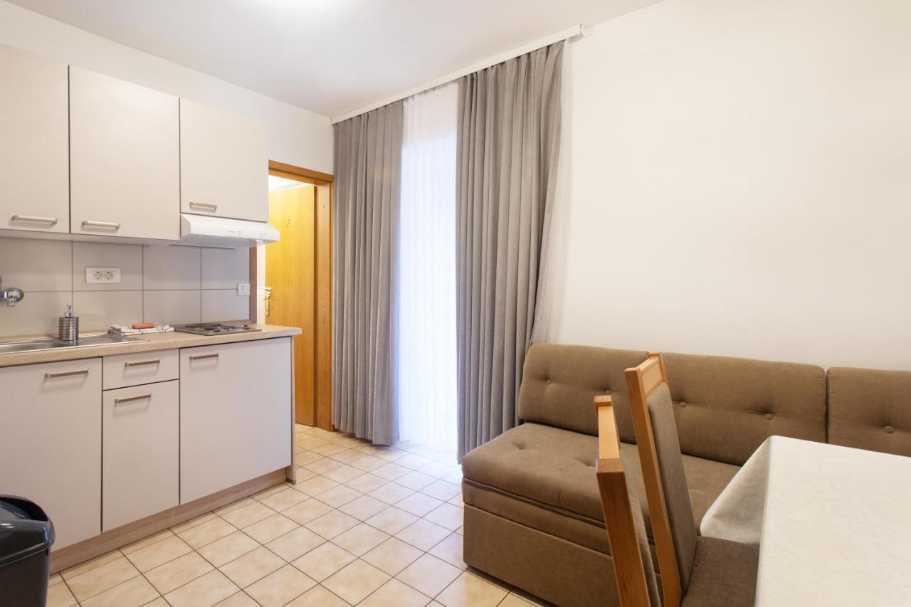 Apartmaji Pri Perotu Изола Экстерьер фото