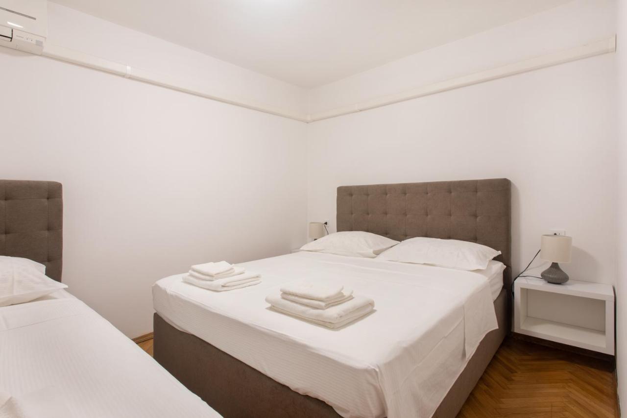 Apartmaji Pri Perotu Изола Экстерьер фото