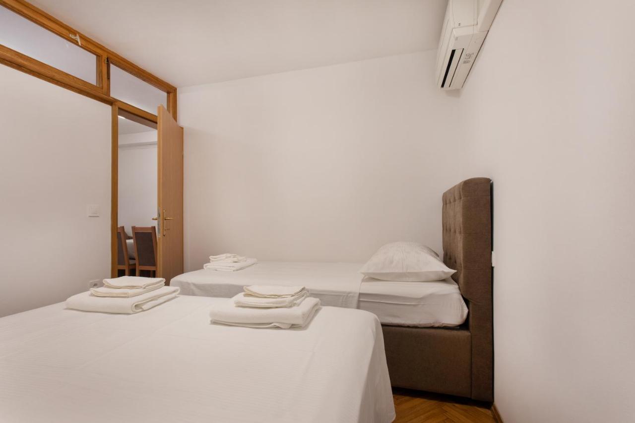 Apartmaji Pri Perotu Изола Экстерьер фото