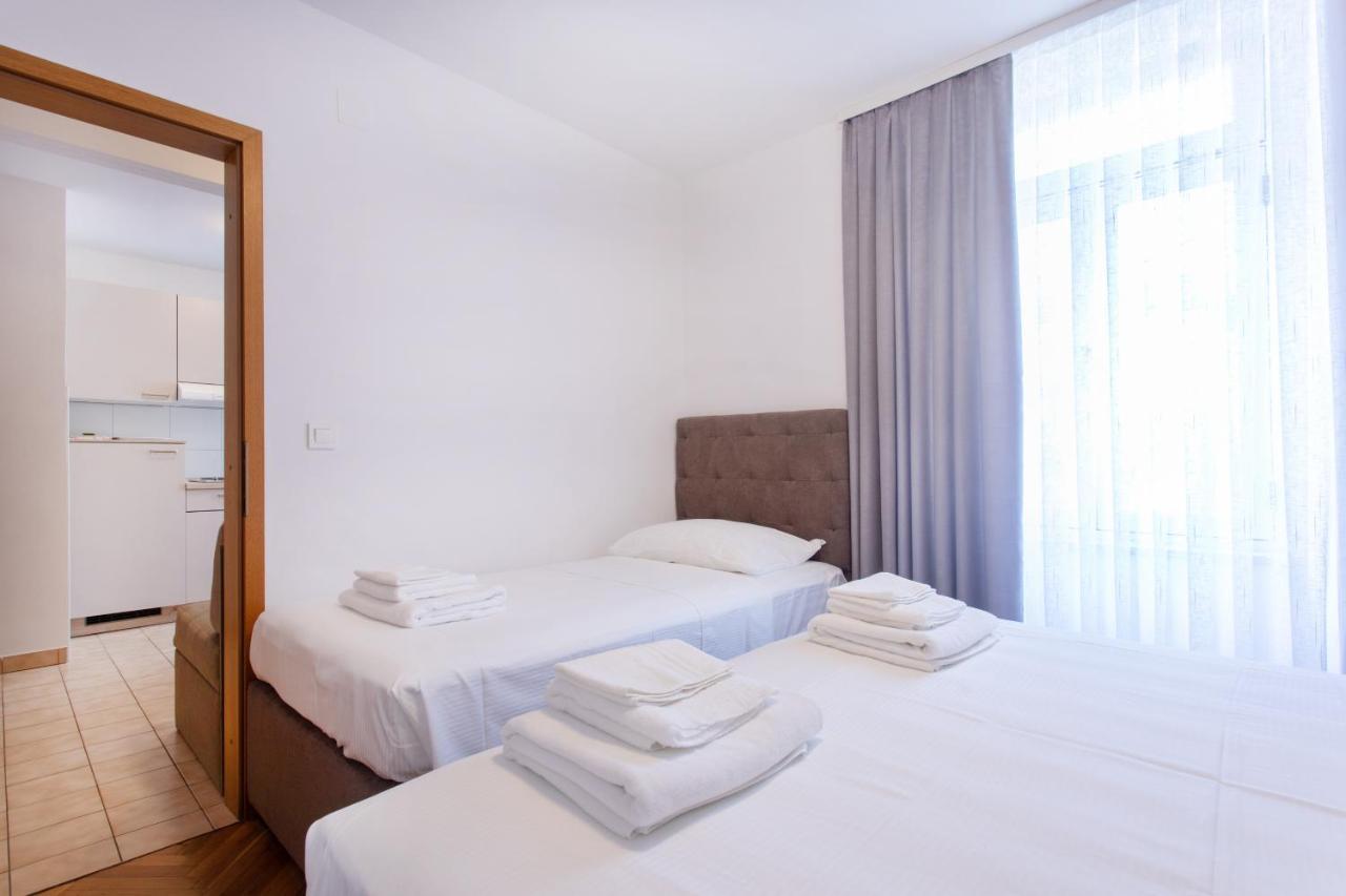 Apartmaji Pri Perotu Изола Экстерьер фото