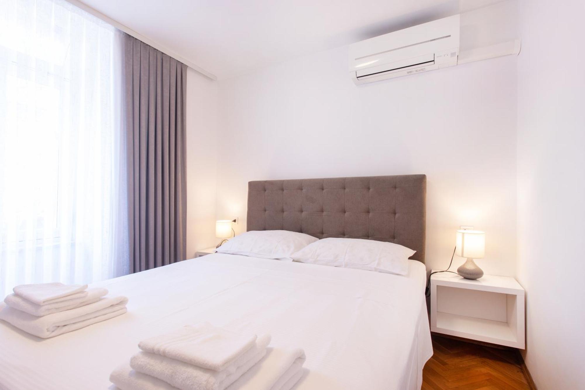 Apartmaji Pri Perotu Изола Экстерьер фото